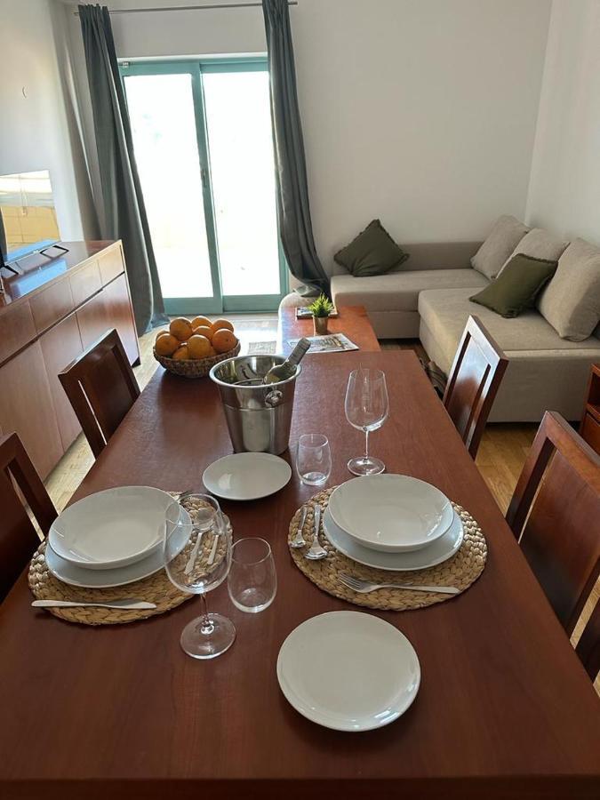 Marina De Albufeira T1 Ate 2 Pax Ou T2 Ate 6 Pax Com Piscina E Vista Marina Apartamento Exterior foto